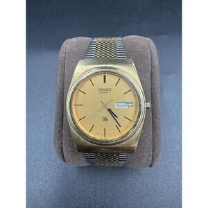 Vintage Seiko Quartz Day Date Gold Dial Watch Hamilton Band Non-Running